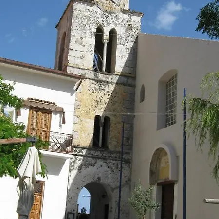 Dint'a Torre 4* Scala