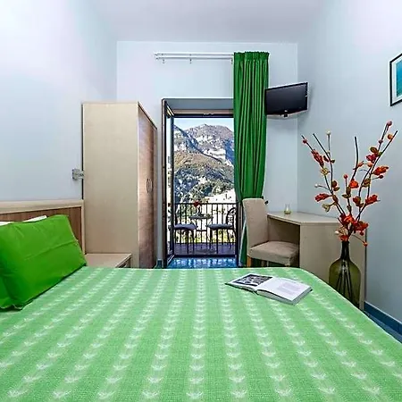 Dint'a Torre Bed & Breakfast 4*