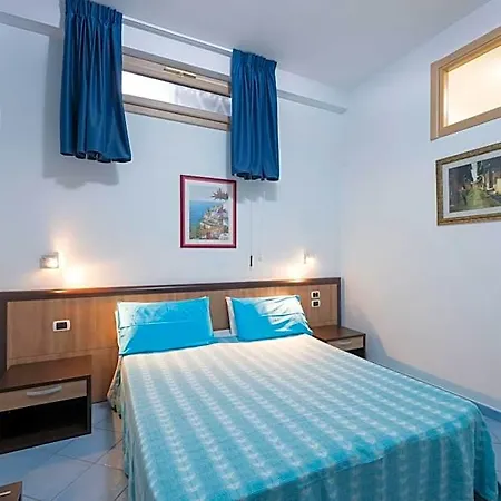 Dint'a Torre Bed & Breakfast 4*